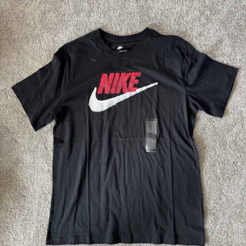 Men's Nike NEW w/Tags T-Shirt Size M